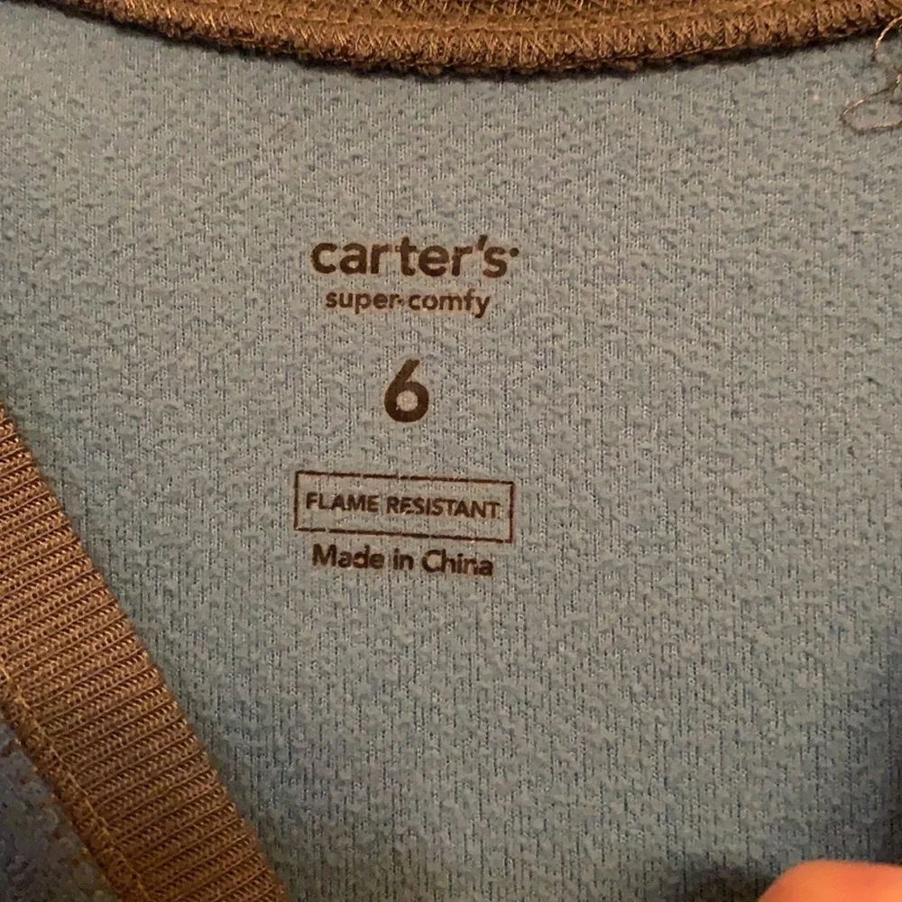 Carter’s size 6 blue green snowboarder graphic fleece pullover crew neck shirt